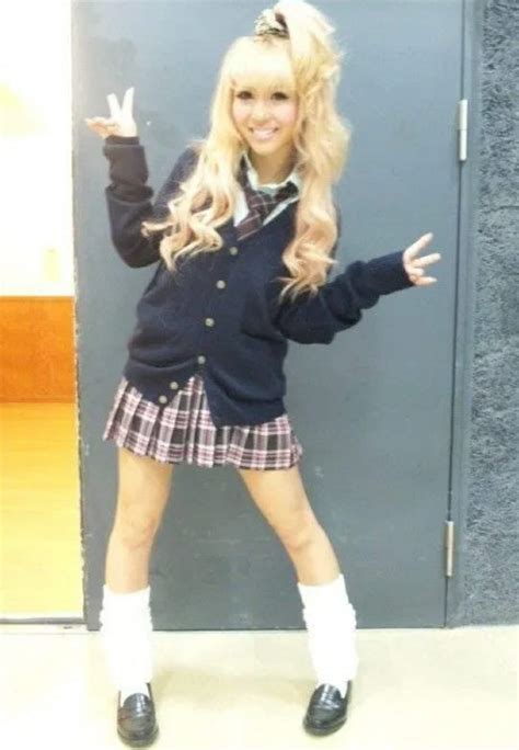 kogal gyaru outfit ideas.